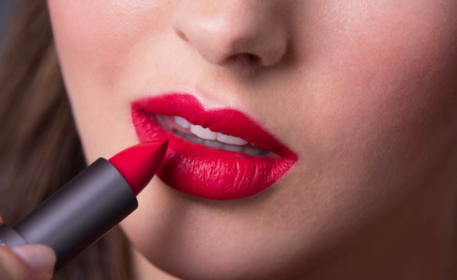 Transfórmate con el maquillaje